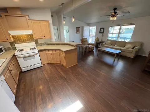 1001 S Hale #SPC 77, Escondido, CA 92029