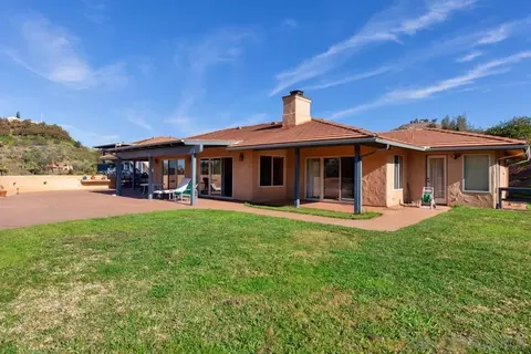 29737-39 Margale Ln, Vista, CA 92084