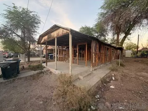 322 S 14 St, Brawley, CA 92227 photo 3
