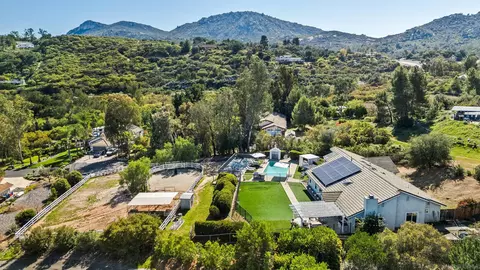 16502 Shady Oaks Dr, Ramona, CA 92065