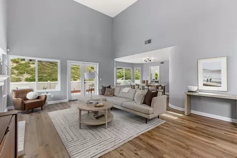 Living - 1842 Bel Air Ter, Encinitas, CA 92024 photo 5 of 6