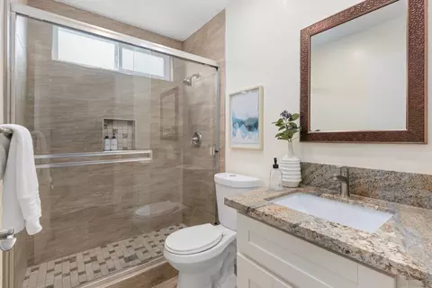 Bath - 1842 Bel Air Ter, Encinitas, CA 92024 photo 1 of 6