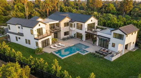 0000 Woodford Dr #12, La Jolla, CA 92037