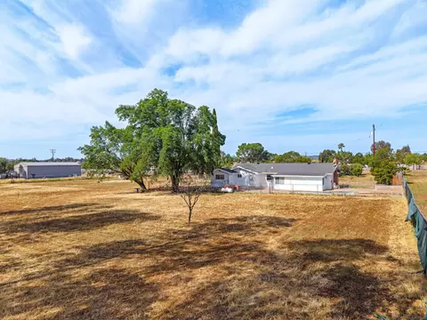 Exterior - 1621 Lilac, Ramona, CA 92065 photo 8 of 9