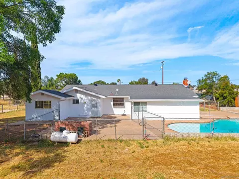 Exterior - 1621 Lilac, Ramona, CA 92065 photo 4 of 9