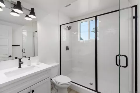 Bath - 702 Passion Ct, Vista, CA 92083 photo 1 of 4