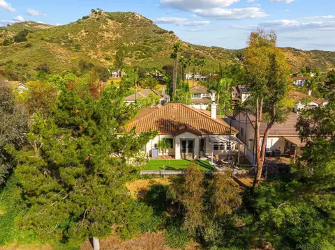 View/Area - 2397 Old Rnch, Escondido, CA 92027 photo 1 of 7
