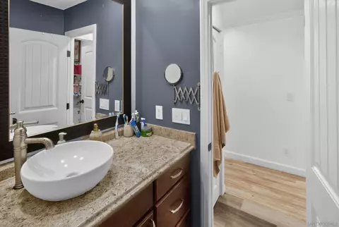 Bath - 10800 Woodside Ave #SPC 62, Santee, CA 92071 photo 2 of 2