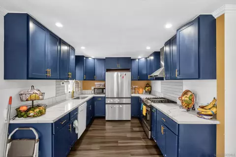 Kitchen - 10800 Woodside Ave #SPC 62, Santee, CA 92071 photo 1 of 1