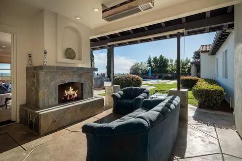 Exterior - 7992 Paseo Esmerado, Carlsbad, CA 92009 photo 4 of 21