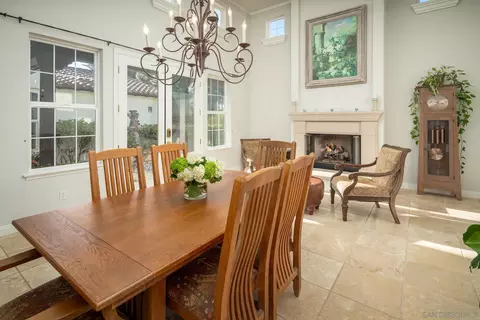 Dining - 7992 Paseo Esmerado, Carlsbad, CA 92009 photo 3 of 4