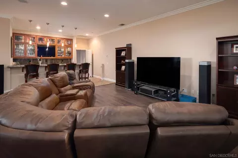 Living - 7992 Paseo Esmerado, Carlsbad, CA 92009 photo 5 of 6