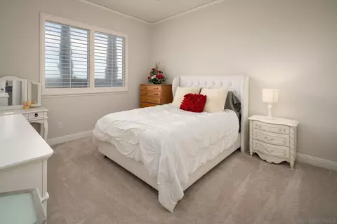 Bedroom - 7992 Paseo Esmerado, Carlsbad, CA 92009 photo 6 of 8