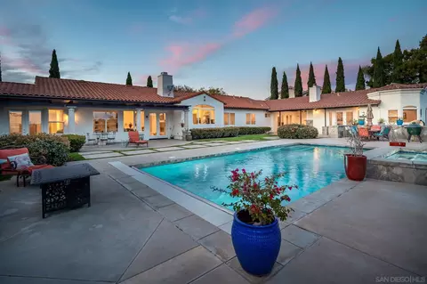 Exterior - 7992 Paseo Esmerado, Carlsbad, CA 92009 photo 9 of 21