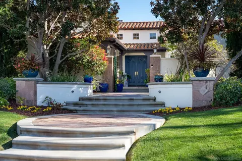 Exterior - 7992 Paseo Esmerado, Carlsbad, CA 92009 photo 2 of 21