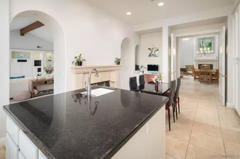 Kitchen - 7992 Paseo Esmerado, Carlsbad, CA 92009 photo 4 of 6