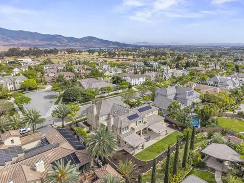 View/Area - 2827 Sutter Ridge Dr, Chula Vista, CA 91914 photo 2 of 11