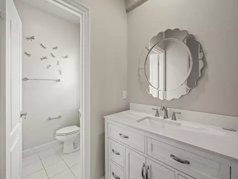 Bath - 2827 Sutter Ridge Dr, Chula Vista, CA 91914 photo 7 of 7