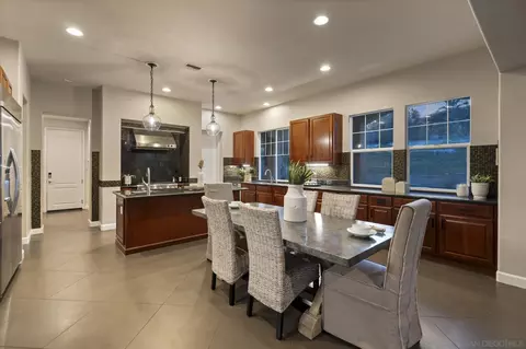 Dining - 2827 Sutter Ridge Dr, Chula Vista, CA 91914 photo 3 of 3