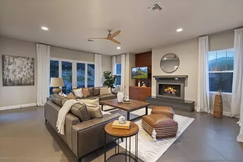 Living - 2827 Sutter Ridge Dr, Chula Vista, CA 91914 photo 6 of 9