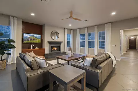 Living - 2827 Sutter Ridge Dr, Chula Vista, CA 91914 photo 7 of 9