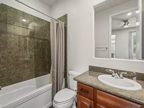 Bath - 2827 Sutter Ridge Dr, Chula Vista, CA 91914 photo 6 of 7