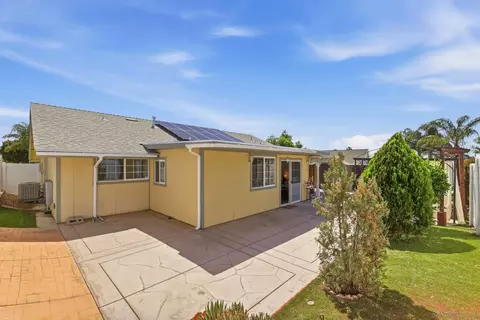 Exterior - 1949 Clover Way, Escondido, CA 92026 photo 2 of 9