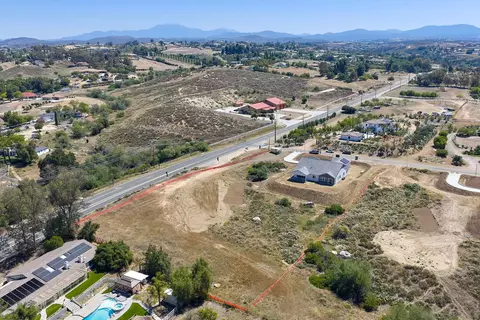 View/Area - 39127 Corte Venture, Temecula, CA 92592 photo 8 of 9