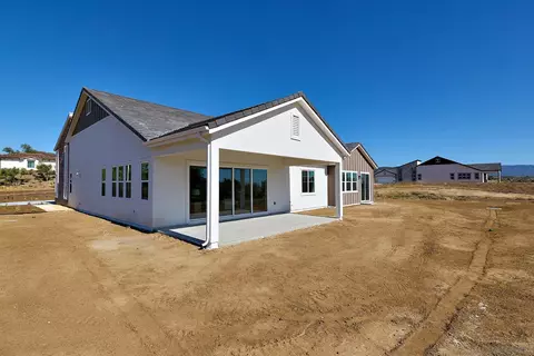 Exterior - 39127 Corte Venture, Temecula, CA 92592 photo 6 of 10