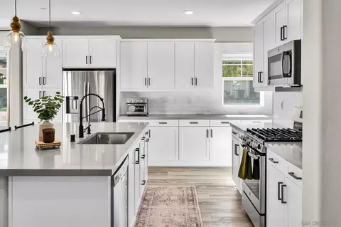 Kitchen - 21715 Deer Grass, Escondido, CA 92029 photo 3 of 5