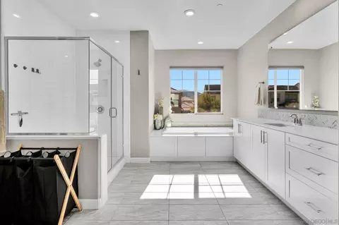 Bath - 21715 Deer Grass, Escondido, CA 92029 photo 1 of 2