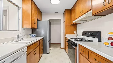 Kitchen - 1698 Ithaca St, Chula Vista, CA 91913 photo 1 of 2