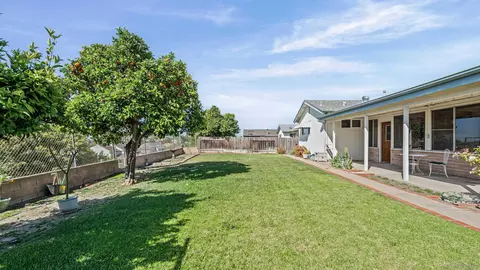 Exterior - 1698 Ithaca St, Chula Vista, CA 91913 photo 3 of 5