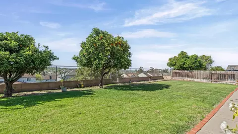 Exterior - 1698 Ithaca St, Chula Vista, CA 91913 photo 5 of 5