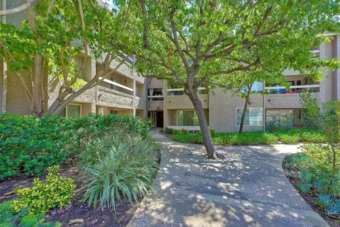 10325 Caminito Cuervo #204, San Diego, CA 92108