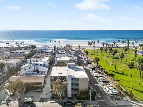 2990 Mission Blvd #303, San Diego, CA 92109