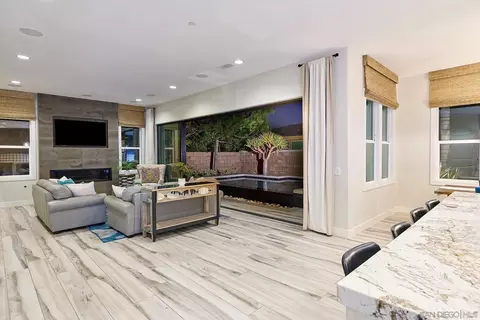 Living - 4843 Nelson Ct, Carlsbad, CA 92010 photo 2 of 8