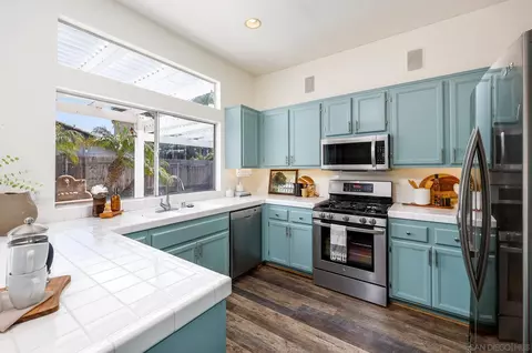 3529 La Mirada Dr, San Marcos, CA 92078