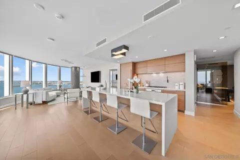 888 W E #3002, San Diego, CA 92101