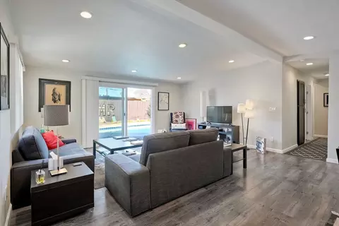 Living - 1122 Iris Ave, Imperial Beach, CA 91932 photo 3 of 5