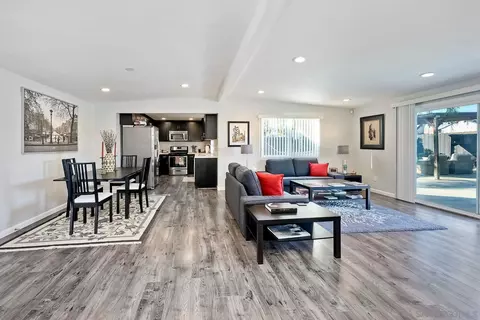 Living - 1122 Iris Ave, Imperial Beach, CA 91932 photo 1 of 5