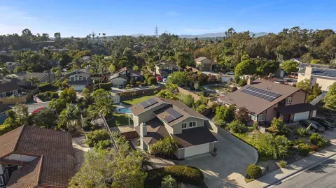 View/Area - 2724 Chestnut Ave, Carlsbad, CA 92010 photo 2 of 5