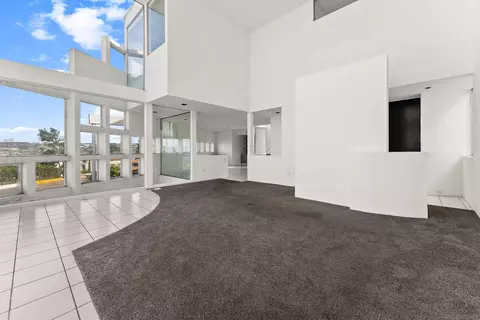 Living - 1550 Bluebird Ln, La Jolla, CA 92037 photo 5 of 9