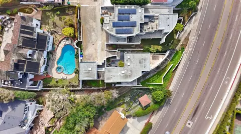 View/Area - 1550 Bluebird Ln, La Jolla, CA 92037 photo 2 of 7