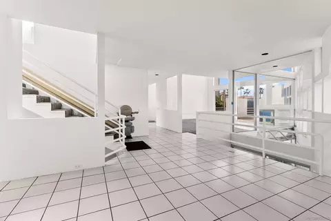 Entry Way - 1550 Bluebird Ln, La Jolla, CA 92037 photo 3 of 3