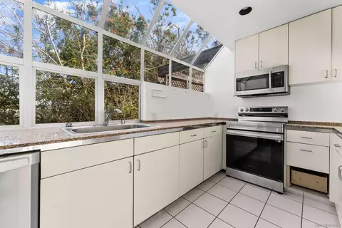 Kitchen - 1550 Bluebird Ln, La Jolla, CA 92037 photo 1 of 1