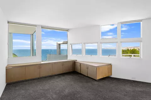 Living - 1550 Bluebird Ln, La Jolla, CA 92037 photo 4 of 9
