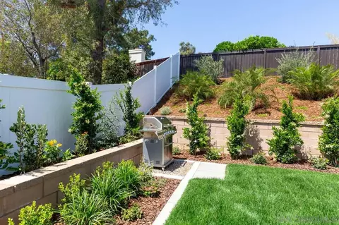 Exterior - 43765 Corte Amaya, Temecula, CA 92592 photo 8 of 18