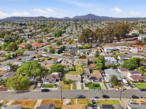 View/Area - 7230 Berkeley Dr, La Mesa, CA 91942 photo 2 of 2