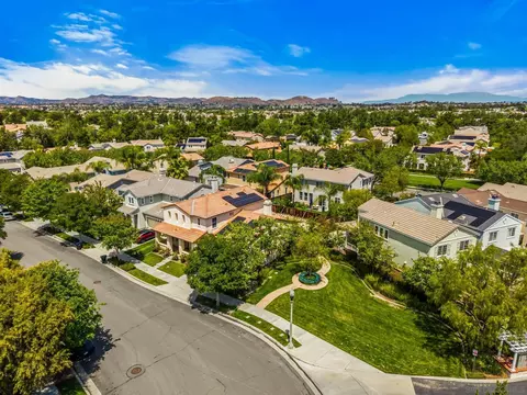 View/Area - 28922 Newport Rd, Temecula, CA 92591 photo 4 of 14